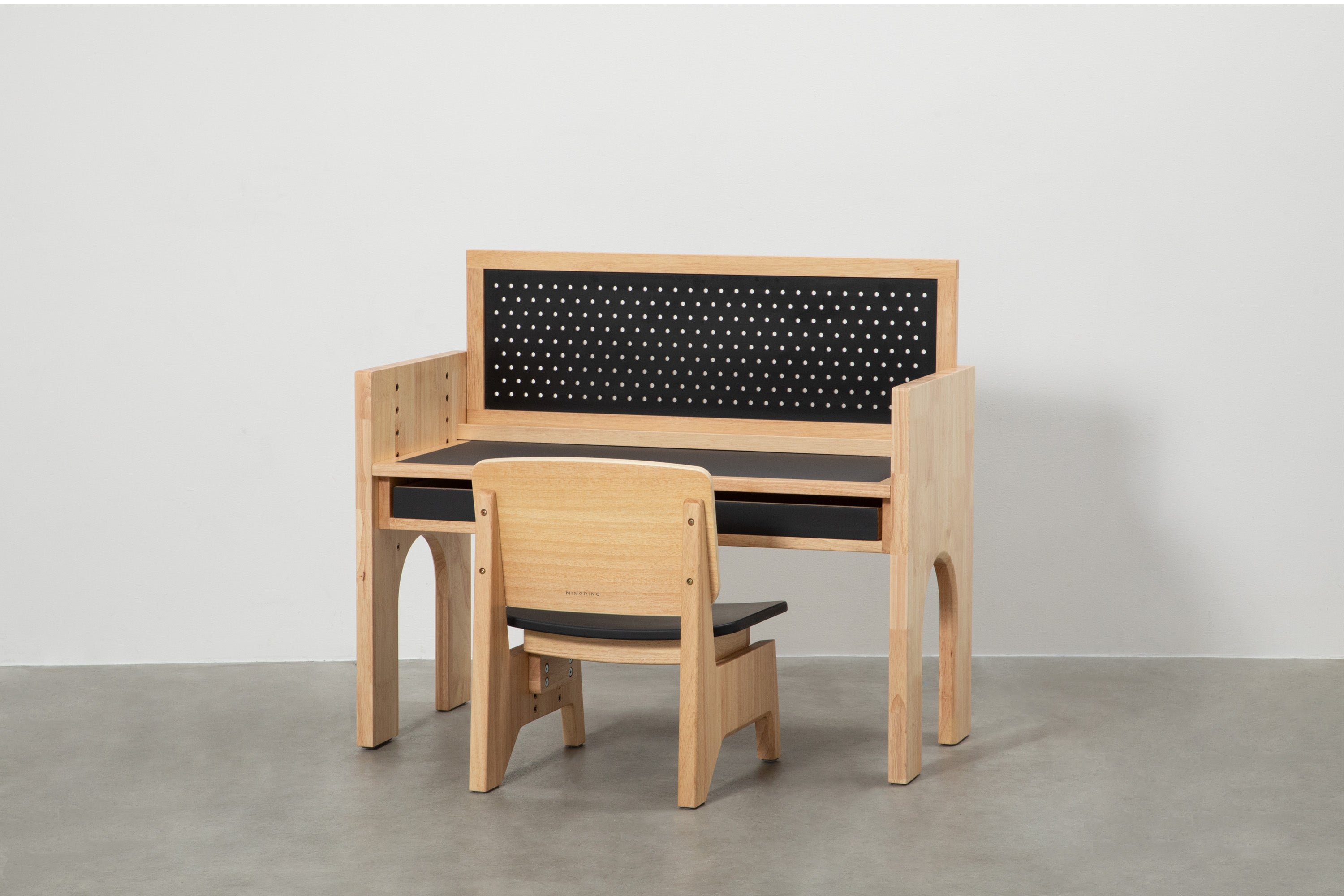 美品　ミノリノ家具　チェア　キッズチェア　セット MINORINO CHAIR / ミノリノ チェア #119061 - インテリア・家具通販
